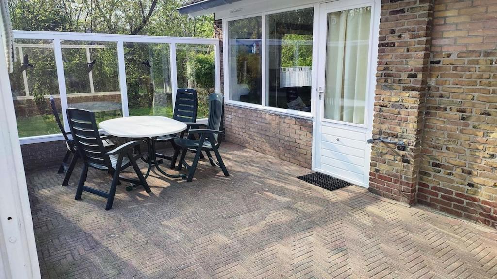 Vakantiehuis Hollum Ameland Dichtbij Strand En Met Ruime Tuin - Ameland39 Nl Zewnętrze zdjęcie